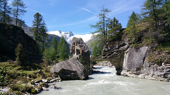 Einmaliger Blick auf den Gletscher des Venedigermassivs im Nationalpark Hohe Tauern