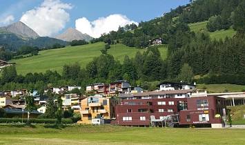 The current view of the SUN apartments on the former Pfarranger in Matrei in Osttirol in 2015